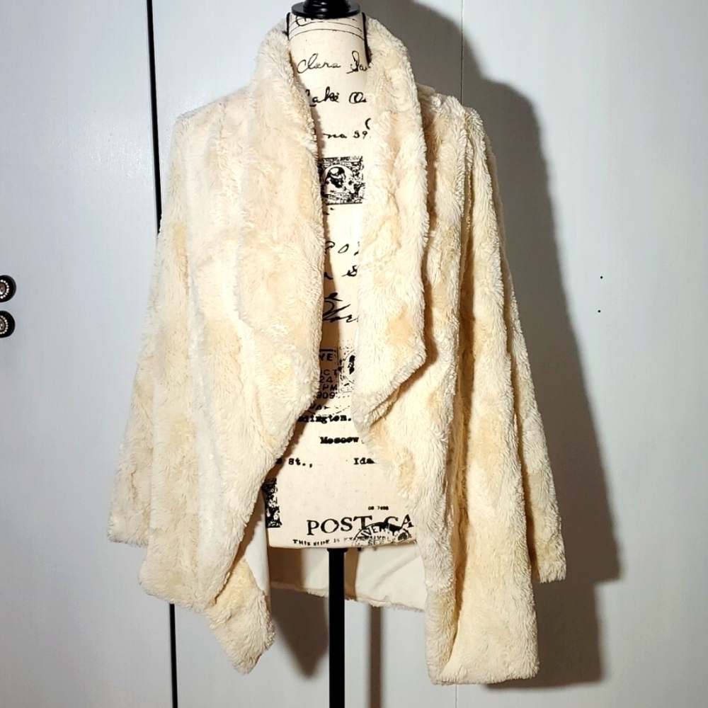 Jack By BB Dakota- Womens Cream fur Cardigan Shearling Neutral Soft Sz.XS